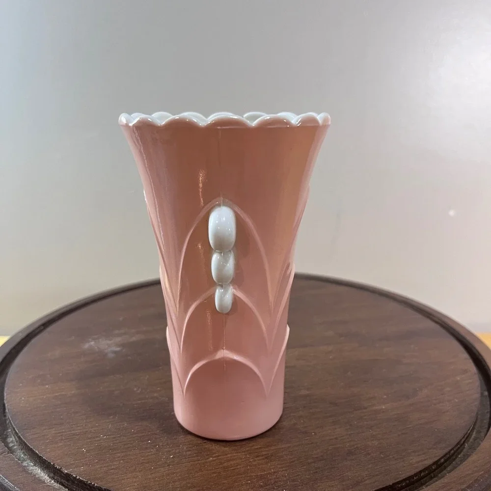 Vtg Anchor Hocking Vitrock Art Deco Pink Ceramic Scalloped Bud Vase Accents 5.5